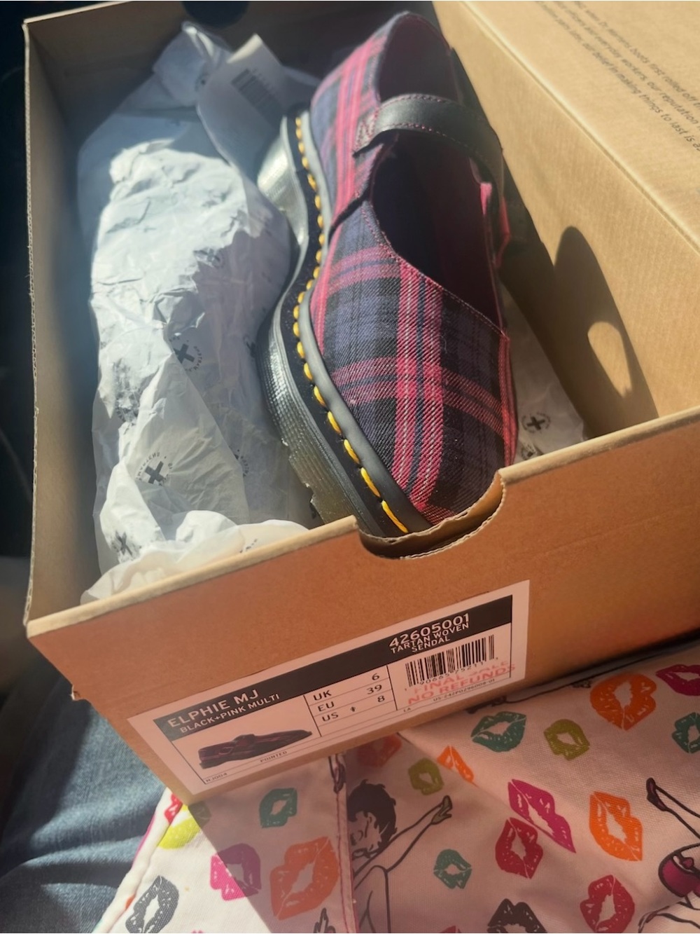 Dr. Martens ELPHIE MARY
JANE TARTAN Pink / Black 
SHOES Sz 8 women’s New in Box - Picture 4 of 4